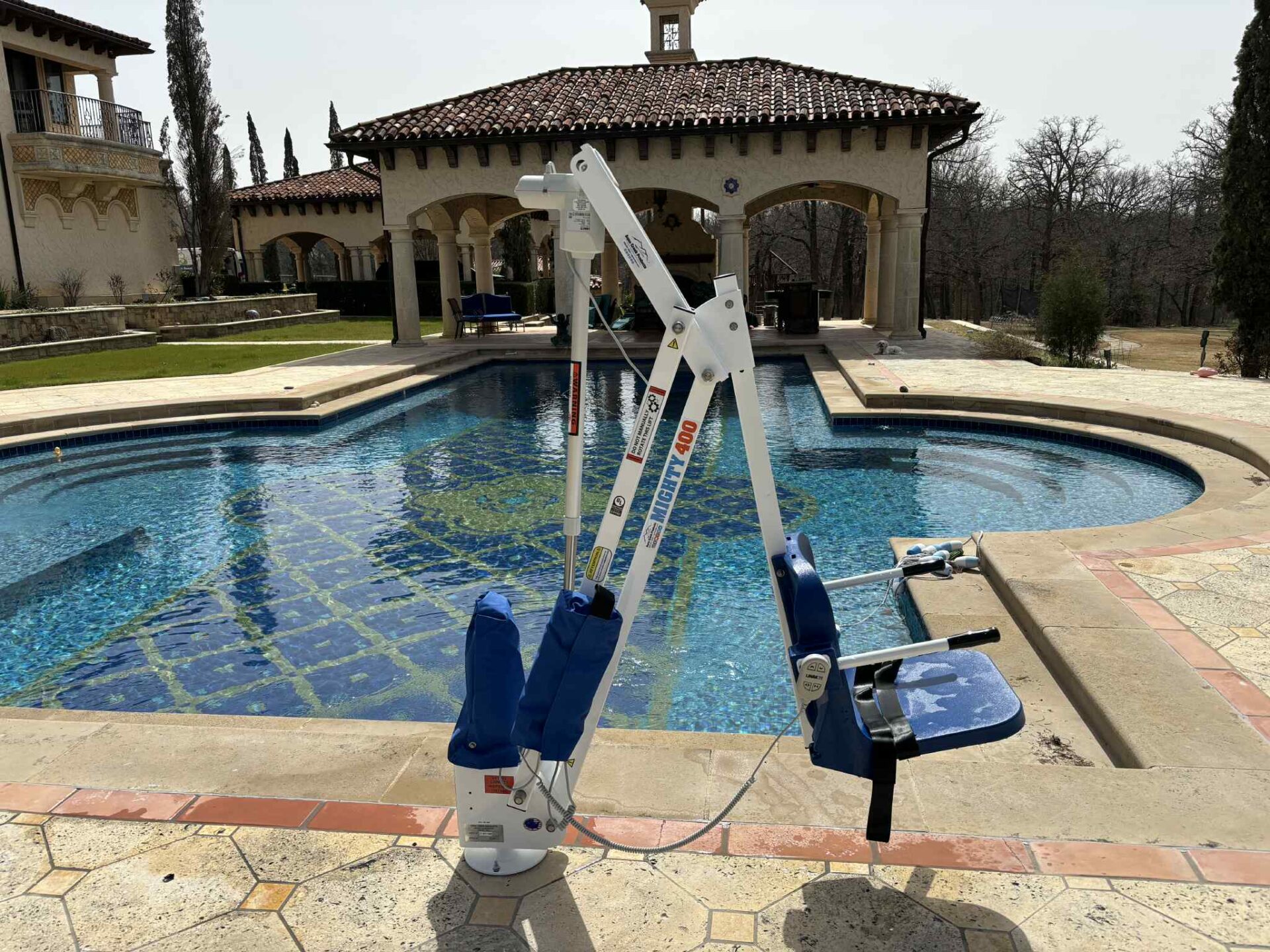 1a Hero Mighty400 pool lift
