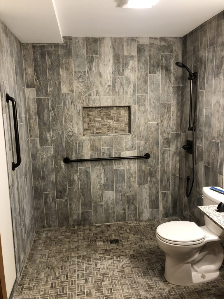 Walk-in shower & Grab Bars