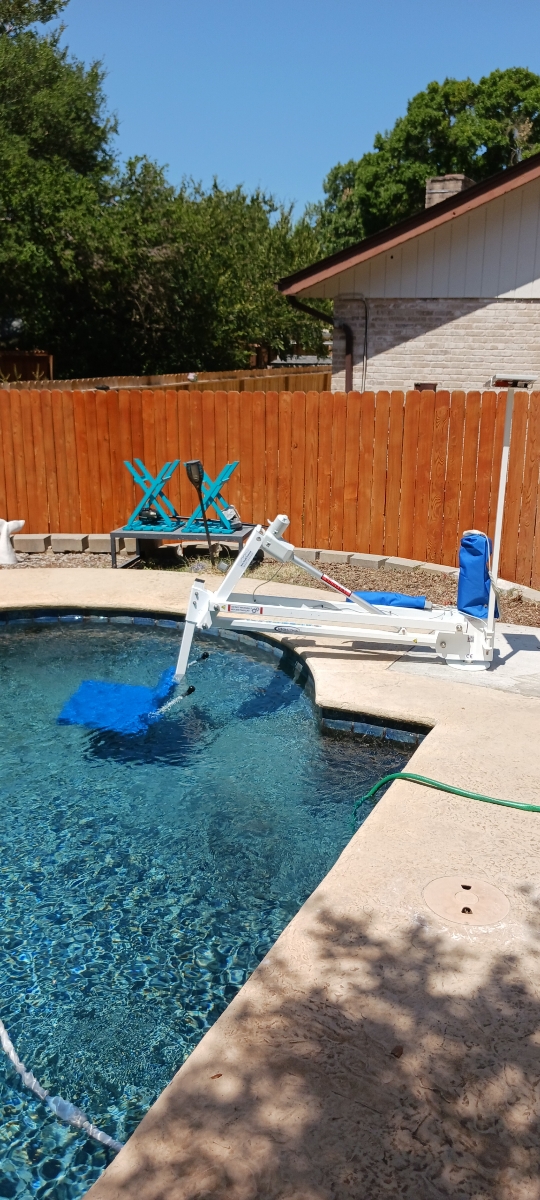 San Antonio Pool Lift