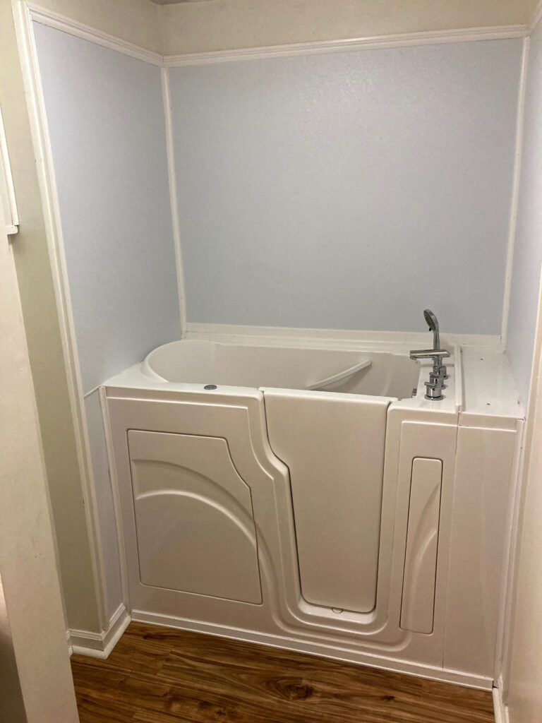 Rane Walk in bathtub 4